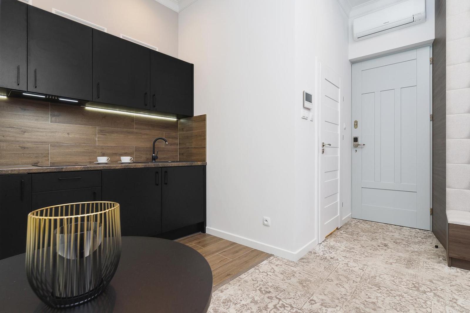 Apartment With Balcony - Rakowicka 6 Street คราคูฟ ภายนอก รูปภาพ